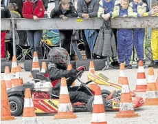 Saskia Brandl lässt beim Kartslalom alle hinter sich