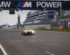 Erfolgreiches Comeback: AC-Mayen-Pilotin Flavia Pellegrino Fernandes holt Klassensieg bei NLS6 auf dem Nürburgring