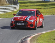 Achim Nett feiert Klassensieg am Nürburgring – auch ohne Bruder Jürgen erfolgreich