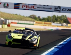 Enrico Förderer verteidigt Führung in der GT4 Europameisterschaft 
